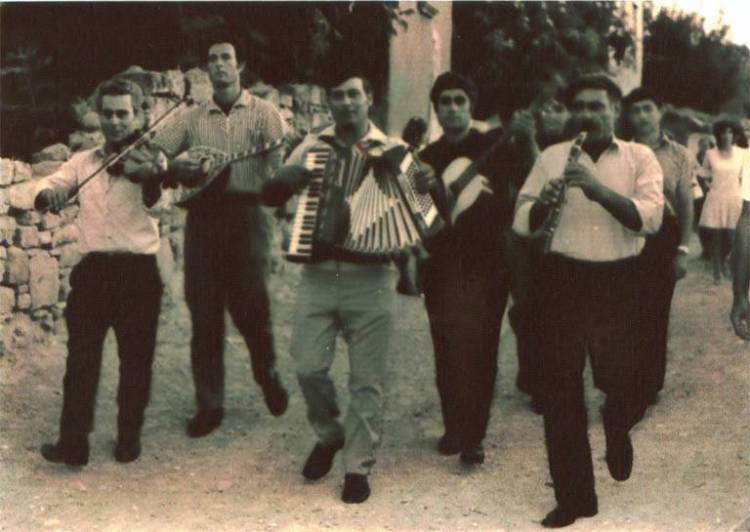 Οπτικοποίηση σπάνιου ηχητικού υλικού προς τιμήν της πρόσφατης επίσκεψης στο Ρεΐζντερε (video)