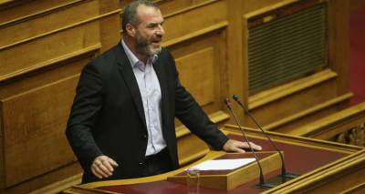 &Alpha;&nu;&epsilon;&xi;&alpha;&rho;&tau;&eta;&tau;&omicron;&pi;&omicron;&iota;ή&theta;&eta;&kappa;&epsilon; &alpha;&pi;ό &tau;&eta;&nu; &Chi;&rho;&upsilon;&sigma;ή &Alpha;&upsilon;&gamma;ή &omicron; &beta;&omicron;&upsilon;&lambda;&epsilon;&upsilon;&tau;ή&sigmaf; &Nu;ί&kappa;&omicron;&sigmaf; &Mu;ί&chi;&omicron;&sigmaf;