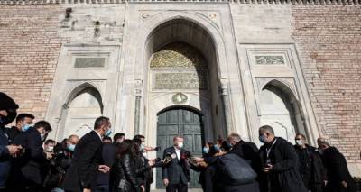 Ερντογάν: Με εμπρηστικές δηλώσεις η πρώτη προσευχή του στην Αγία Σοφία