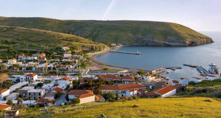 Ά&gamma;&iota;&omicron;&sigmaf; &Epsilon;&upsilon;&sigma;&tau;&rho;ά&tau;&iota;&omicron;&sigmaf;: &Xi;&epsilon;&kappa;&iota;&nu;ά&epsilon;&iota; &eta; &alpha;&pi;&omicron;&kappa;ά&lambda;&upsilon;&psi;&eta; &tau;&omega;&nu; &kappa;&omicron;&iota;&nu;&omicron;&chi;&rho;ή&sigma;&tau;&omega;&nu; &chi;ώ&rho;&omega;&nu; &tau;&omicron;&upsilon; &pi;&alpha;&lambda;&alpha;&iota;&omicron;ύ &chi;&omega;&rho;&iota;&omicron;ύ