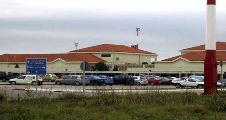 &Nu;&alpha;&iota; &mu;&epsilon;&nu;, &alpha;&lambda;&lambda;ά &gamma;&iota;&alpha; &tau;&omicron;&nu; &tau;&omicron;&upsilon;&rho;&iota;&sigma;&mu;ό