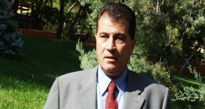 &Gamma;. &Pi;ί&tau;&tau;&alpha;&sigmaf;: &laquo;&Alpha;&xi;&iota;ό&lambda;&omicron;&gamma;&omicron;&sigmaf; &omicron; &Kappa;. &Mu;&omicron;&upsilon;&tau;&zeta;&omicron;ύ&rho;&eta;&sigmaf;, &tau;&eta; &sigma;ύ&zeta;&upsilon;&gamma;ό &tau;&omicron;&upsilon; &tau;&eta;&nu; &pi;&alpha;&rho;&alpha;&delta;ί&delta;&omicron;&upsilon;&mu;&epsilon; &sigma;&tau;&iota;&sigmaf; &epsilon;&kappa;&pi;&omicron;&mu;&pi;έ&sigmaf; &tau;&eta;&sigmaf; &Tau;&alpha;&tau;&iota;ά&nu;&alpha;&sigmaf; &Sigma;&tau;&epsilon;&phi;&alpha;&nu;ί&delta;&omicron;&upsilon;&raquo;