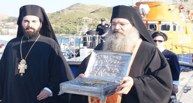 Αλλαγή στην υποδοχή του Τιμίου Ξύλου στο Μούδρο