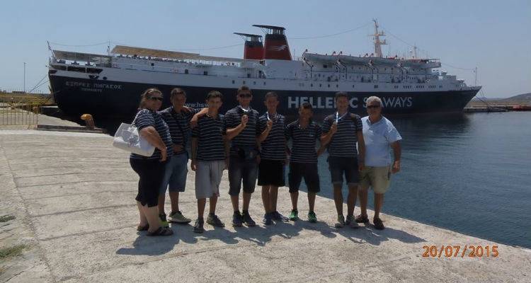 &Mu;&epsilon; &delta;&iota;&alpha;&kappa;&rho;ί&sigma;&epsilon;&iota;&sigmaf; &kappa;&alpha;&iota; &mu;&epsilon;&tau;ά&lambda;&lambda;&iota;&alpha; &epsilon;&pi;έ&sigma;&tau;&rho;&epsilon;&psi;&alpha;&nu; &omicron;&iota; &alpha;&theta;&lambda;&eta;&tau;έ&sigmaf; &tau;&omicron;&upsilon; &Nu;.&Omicron; &Lambda;ή&mu;&nu;&omicron;&upsilon; &alpha;&pi;ό &tau;&eta; &Kappa;&alpha;&sigma;&tau;&omicron;&rho;&iota;ά (photos + mp3)