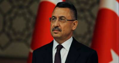 &Nu;έ&epsilon;&sigmaf; &alpha;&pi;&epsilon;&iota;&lambda;έ&sigmaf; &Omicron;&kappa;&tau;ά&iota; &kappa;&alpha;&tau;ά &tau;&eta;&sigmaf; &Epsilon;&lambda;&lambda;ά&delta;&alpha;&sigmaf;: &laquo;&Alpha;&pi;&omicron;&sigma;&tau;&rho;&alpha;&tau;&iota;&omega;&tau;&iota;&kappa;&omicron;&pi;&omicron;ί&eta;&sigma;&eta; &tau;&omega;&nu; &nu;&eta;&sigma;&iota;ώ&nu; ή &alpha;&mu;&phi;&iota;&sigma;&beta;ή&tau;&eta;&sigma;&eta; &kappa;&alpha;&iota; ό&pi;&omicron;&upsilon; &pi;ά&epsilon;&iota;&raquo;