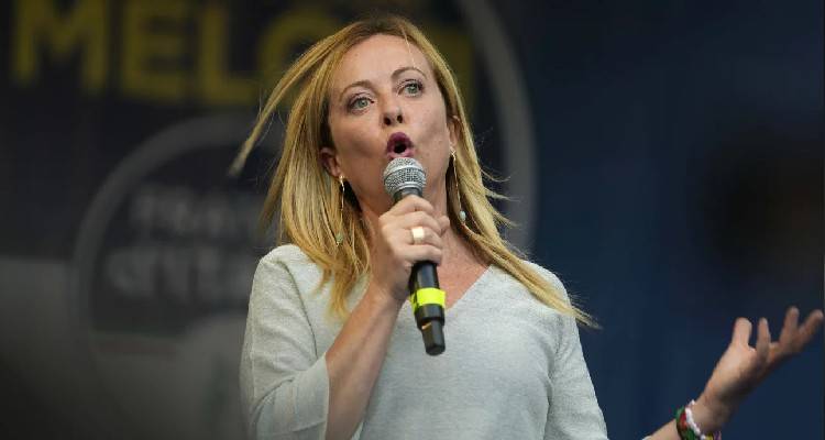 Ά&nu;&omicron;&iota;&xi;&alpha;&nu; &omicron;&iota; &kappa;ά&lambda;&pi;&epsilon;&sigmaf; &sigma;&tau;&eta;&nu; &Iota;&tau;&alpha;&lambda;ί&alpha;: &Alpha;&nu;&eta;&sigma;&upsilon;&chi;ί&alpha; &sigma;&tau;&eta;&nu; &Epsilon;&Epsilon; &gamma;&iota;&alpha; &tau;&omicron; &epsilon;&nu;&delta;&epsilon;&chi;ό&mu;&epsilon;&nu;&omicron; &epsilon;&pi;&iota;&kappa;&rho;ά&tau;&eta;&sigma;&eta;&sigmaf; &tau;&eta;&sigmaf; &alpha;&kappa;&rho;&omicron;&delta;&epsilon;&xi;&iota;ά&sigmaf; | &Tau;&alpha; &laquo;&sigma;&tau;&omicron;&iota;&chi;ή&mu;&alpha;&tau;&alpha;&raquo;