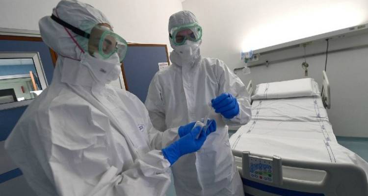 Ι. Μπαραμπούτης: Ο Λημνιός γιατρός που δημιούργησε δωρεάν e-book για τον κορωνοϊό (audio)