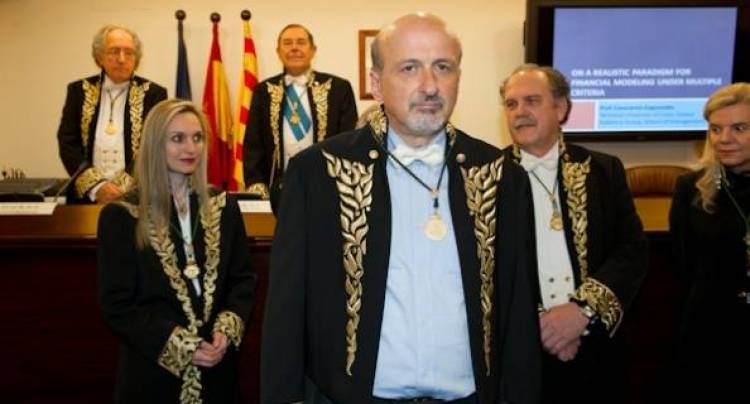 Έ&lambda;&lambda;&eta;&nu;&alpha;&sigmaf; &epsilon;&xi;&epsilon;&lambda;έ&gamma;&eta; &alpha;&kappa;&alpha;&delta;&eta;&mu;&alpha;ϊ&kappa;ό&sigmaf; &sigma;&tau;&eta;&nu; &Iota;&sigma;&pi;&alpha;&nu;ί&alpha;