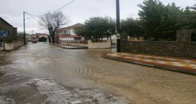 Κύμα σφοδρής κακοκαιρίας ως την Τρίτη | Βροχές και καταιγίδες στα νησιά του Βόρειου και Ανατολικού Αιγαίου