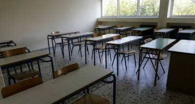 &Kappa;&Kappa;&Epsilon;: &Sigma;&tau;&eta; &Beta;&omicron;&upsilon;&lambda;ή &omicron;&iota; &epsilon;&lambda;&lambda;&epsilon;ί&psi;&epsilon;&iota;&sigmaf; &tau;&omega;&nu; &sigma;&chi;&omicron;&lambda;&epsilon;ί&omega;&nu; &tau;&eta;&sigmaf; &Lambda;ή&mu;&nu;&omicron;&upsilon; &kappa;&alpha;&iota; &tau;&omicron;&upsilon; &Alpha;&gamma;ί&omicron;&upsilon; &Epsilon;&upsilon;&sigma;&tau;&rho;&alpha;&tau;ί&omicron;&upsilon;