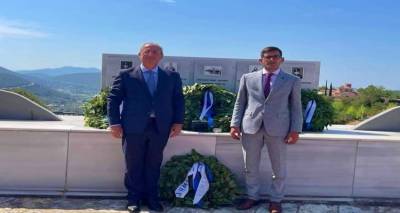 Ο Δήμαρχος Αη Στράτη στον αδελφοποιημένο Δήμο Θέρμου για εκδηλώσεις μνήμης πεσόντων αεροπόρων