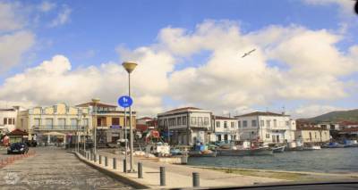 &Nu;&epsilon;&phi;&epsilon;&lambda;ώ&delta;&eta;&sigmaf; &omicron; &kappa;&alpha;&iota;&rho;ό&sigmaf; &sigma;ή&mu;&epsilon;&rho;&alpha; &sigma;&tau;&eta; &Lambda;ή&mu;&nu;&omicron; (mp3)