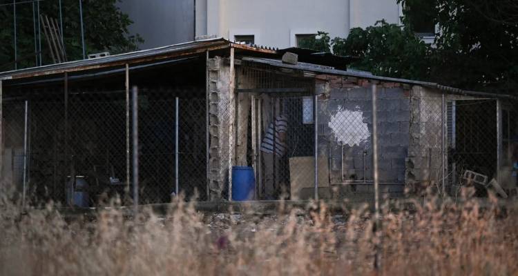 &Delta;&omicron;&lambda;&omicron;&phi;&omicron;&nu;ί&alpha; &sigma;&tau;&omicron;&nu; &Delta;&iota;ό&nu;&upsilon;&sigma;&omicron;: &Mu;&upsilon;&sigma;&tau;ή&rho;&iota;&omicron; &mu;&epsilon; &Pi;&alpha;&kappa;&iota;&sigma;&tau;&alpha;&nu;ό &pi;&omicron;&upsilon; &beta;&rho;έ&theta;&eta;&kappa;&epsilon; &nu;&epsilon;&kappa;&rho;ό&sigmaf; &sigma;&epsilon; &sigma;&pi;ί&tau;&iota; -&laquo;&Phi;ά&nu;&tau;&alpha;&sigma;&mu;&alpha;&raquo; &omicron; &sigma;&upsilon;&gamma;&kappa;ά&tau;&omicron;&iota;&kappa;ό&sigmaf; &tau;&omicron;&upsilon;