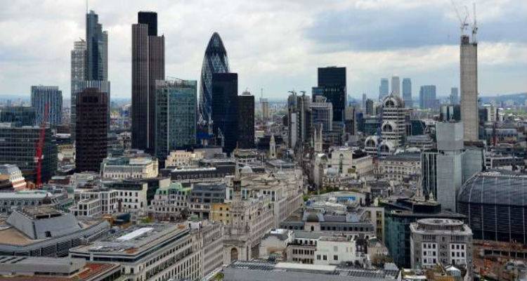 Bank-exit: &Phi;&epsilon;ύ&gamma;&omicron;&upsilon;&nu; &alpha;&pi;ό &tau;&omicron; &Lambda;&omicron;&nu;&delta;ί&nu;&omicron;  &omicron;&iota; &mu;&epsilon;&gamma;ά&lambda;&epsilon;&sigmaf; &epsilon;&pi;&epsilon;&nu;&delta;&upsilon;&tau;&iota;&kappa;έ&sigmaf; &tau;&rho;ά&pi;&epsilon;&zeta;&epsilon;&sigmaf;