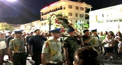 &Pi;&epsilon;&rho;&iota;&phi;&omicron;&rho;ά &tau;&eta;&sigmaf; &epsilon;&iota;&kappa;ό&nu;&alpha;&sigmaf; &tau;&eta;&sigmaf; &Pi;&alpha;&nu;&alpha;&gamma;ί&alpha;&sigmaf; &tau;&omicron;&upsilon; &Tau;&sigma;&alpha;&sigmaf;