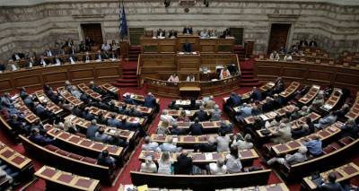 &Sigma;&tau;&eta; &Beta;&omicron;&upsilon;&lambda;ή &tau;&omicron; &sigma;&chi;έ&delta;&iota;&omicron; &tau;&omicron;&upsilon; &Gamma;&kappa;&lambda;&epsilon;&nu; &Kappa;&iota;&mu; &gamma;&iota;&alpha; &laquo;&kappa;&omicron;&upsilon;&pi;ό&nu;&iota;&alpha;&raquo; &kappa;&alpha;&iota; &pi;&alpha;&rho;ά&lambda;&lambda;&eta;&lambda;&omicron; &nu;ό&mu;&iota;&sigma;&mu;&alpha;