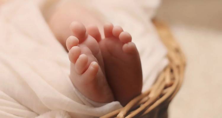 &Chi;&alpha;&nu;&iota;ά: &Eta; &alpha;&sigma;&tau;&upsilon;&nu;&omicron;&mu;ί&alpha; &delta;&iota;&epsilon;&rho;&epsilon;&upsilon;&nu;ά &tau;&omicron;&nu; &theta;ά&nu;&alpha;&tau;&omicron; &tau;&omicron;&upsilon; &mu;ό&lambda;&iota;&sigmaf; 38 &eta;&mu;&epsilon;&rho;ώ&nu; &beta;&rho;έ&phi;&omicron;&upsilon;&sigmaf;