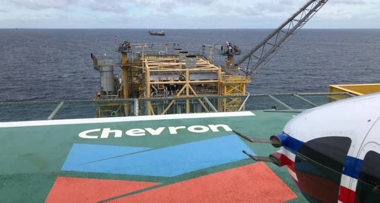 Έπεσαν οι υπογραφές με Chevron και Helleniq Energy και ξεκινούν οι έρευνες σε Κρήτη και Πελοπόννησο -Τα 4 θαλάσσια «οικόπεδα»