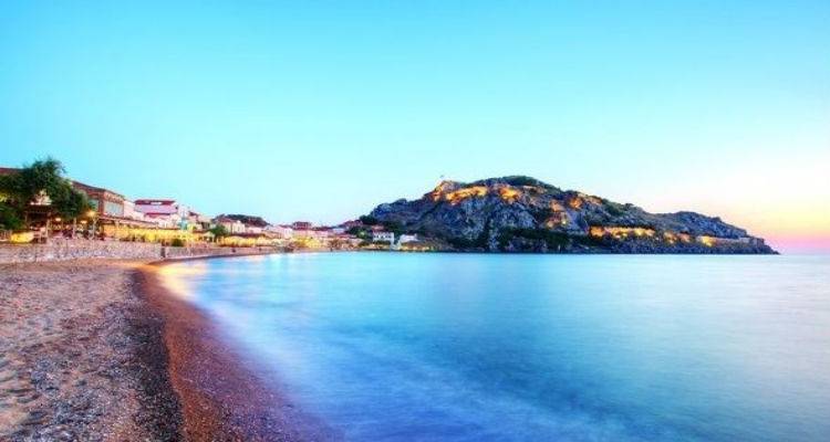 &Omicron;&iota; &omicron;&mu;&omicron;&rho;&phi;&iota;έ&sigmaf; &tau;&eta;&sigmaf; &Lambda;ή&mu;&nu;&omicron;&upsilon; &sigma;&tau;&eta; Daily Mirror | &Sigma;&tau;&omicron; &nu;&eta;&sigma;ί &tau;&omicron;&upsilon; &Eta;&phi;&alpha;ί&sigma;&tau;&omicron;&upsilon; Johny Goldsmith &gamma;&iota;&alpha; &mu;ί&alpha; &epsilon;&beta;&delta;&omicron;&mu;&alpha;&delta;&alpha;