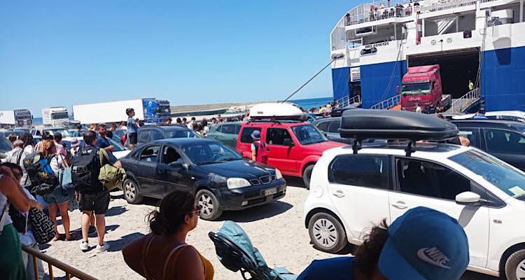 Ακτοπλοϊκή κίνηση Ιουλίου 2025: Ρεκόρ αφίξεων δεκαετίας, αλλά με τον πιο χαμηλό ρυθμό αύξησης | Φτάνουμε στο πικ της αντοχής;