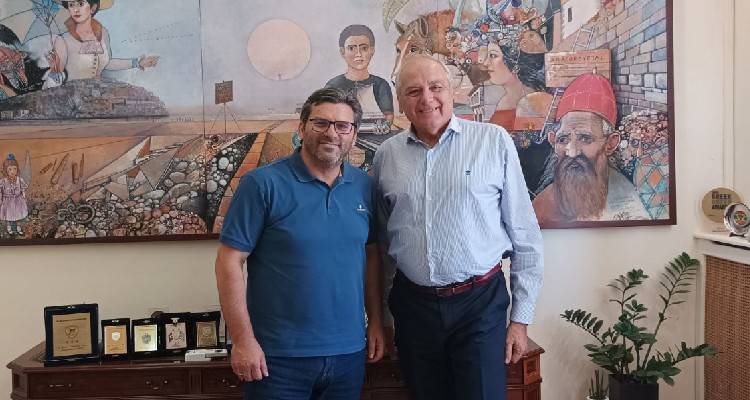 &Lambda;ή&mu;&nu;&omicron;&sigmaf;: &Sigma;&upsilon;&nu;ά&nu;&tau;&eta;&sigma;&eta; &Delta;&eta;&mu;ά&rho;&chi;&omicron;&upsilon; &mu;&epsilon; &tau;&omicron;&nu; &delta;&iota;&epsilon;&upsilon;&theta;ύ&nu;&omicron;&nu;&tau;&alpha; &sigma;ύ&mu;&beta;&omicron;&upsilon;&lambda;&omicron; &Epsilon;&Epsilon;&Tau;&Alpha;&Alpha;