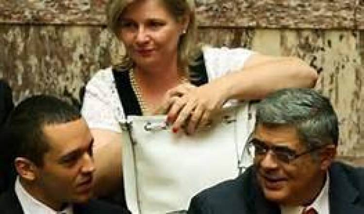 &Eta; &gamma;&epsilon;&lambda;&omicron;&iota;&omicron;&pi;&omicron;ί&eta;&sigma;&eta; &pi;&omicron;&upsilon; &tau;&omicron;&upsilon;&sigmaf; &alpha;&xi;ί&zeta;&epsilon;&iota;