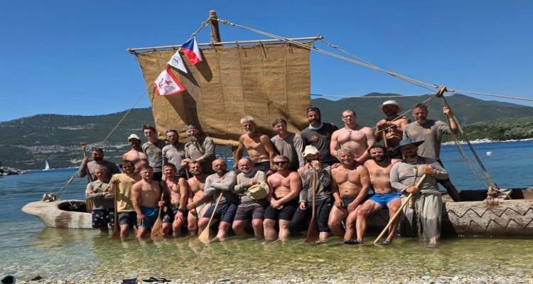 &Omicron;&lambda;&omicron;&kappa;&lambda;&eta;&rho;ώ&theta;&eta;&kappa;&epsilon; &mu;&epsilon; &epsilon;&pi;&iota;&tau;&upsilon;&chi;ί&alpha; &eta; &delta;&iota;&epsilon;&theta;&nu;ή&sigmaf; &alpha;&pi;&omicron;&sigma;&tau;&omicron;&lambda;ή &laquo;Monoxylon V&raquo; | &Tau;&omicron; &epsilon;&upsilon;&chi;&alpha;&rho;&iota;&sigma;&tau;ή&rho;&iota;&omicron; &tau;&omega;&nu; &Tau;&sigma;έ&chi;&omega;&nu; &kappa;&omega;&pi;&eta;&lambda;ά&tau;&omega;&nu; &kappa;&alpha;&iota; &omicron; &sigma;&tau;&alpha;&theta;&mu;ό&sigmaf; &tau;&eta;&sigmaf; &Lambda;ή&mu;&nu;&omicron;&upsilon;