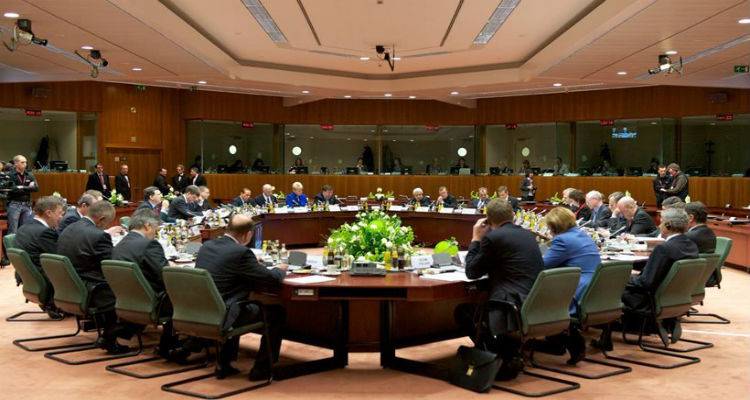Euroworking Group: &Alpha;&nu;&omicron;&iota;&chi;&tau;ά &tau;&rho;ί&alpha; &pi;&rho;&omicron;&alpha;&pi;&alpha;&iota;&tau;&omicron;ύ&mu;&epsilon;&nu;&alpha; &gamma;&iota;&alpha; &tau;&omicron; &kappa;&lambda;&epsilon;ί&sigma;&iota;&mu;&omicron; &tau;&eta;&sigmaf; &alpha;&xi;&iota;&omicron;&lambda;ό&gamma;&eta;&sigma;&eta;&sigmaf;