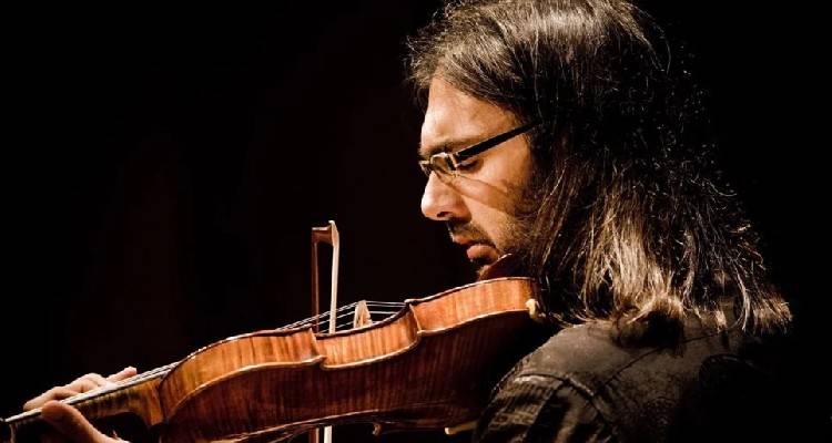 &Omicron; &Lambda;&epsilon;&omega;&nu;ί&delta;&alpha;&sigmaf; &Kappa;&alpha;&beta;ά&kappa;&omicron;&sigmaf; &delta;ί&nu;&epsilon;&iota; &sigma;&upsilon;&nu;&alpha;&upsilon;&lambda;ί&alpha; &sigma;&tau;&omicron; &Mu;έ&gamma;&alpha;&rho;&omicron; &Mu;&omicron;&upsilon;&sigma;&iota;&kappa;ή&sigmaf; &Alpha;&theta;&eta;&nu;ώ&nu; &gamma;&iota;&alpha; &nu;&alpha; &xi;&alpha;&nu;&alpha;&chi;&tau;&iota;&sigma;&tau;&epsilon;ί &tau;&omicron; &mu;&alpha;&iota;&epsilon;&upsilon;&tau;ή&rho;&iota;&omicron; &tau;&eta;&sigmaf; &Mu;&alpha;&rho;&iota;&omicron;ύ&pi;&omicron;&lambda;&eta;&sigmaf;