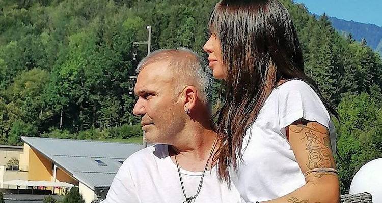 Το σπίτι του Στέλιου Ρόκκου είναι «σμαράγδι και ρουμπίνι» και γεμάτο έπιπλα που φτιάχνει ο ίδιος