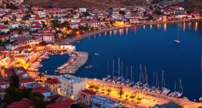 &Eta; &Lambda;ή&mu;&nu;&omicron;&sigmaf; &kappa;&alpha;&iota; ά&lambda;&lambda;&alpha; 9 &sigma;&tau;&omicron;&lambda;ί&delta;&iota;&alpha; &tau;&omicron;&upsilon; &Beta;&omicron;&rho;&epsilon;ί&omicron;&upsilon; &Alpha;&iota;&gamma;&alpha;ί&omicron;&upsilon;