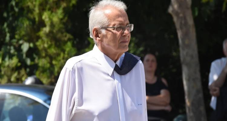 &Theta;&lambda;ί&psi;&eta;: &Pi;έ&theta;&alpha;&nu;&epsilon; &omicron; &delta;&eta;&mu;&omicron;&sigma;&iota;&omicron;&gamma;&rho;ά&phi;&omicron;&sigmaf; &Delta;&eta;&mu;ή&tau;&rho;&eta;&sigmaf; &Kappa;&omega;&nu;&sigma;&tau;&alpha;&nu;&tau;ά&rho;&alpha;&sigmaf; &sigma;&epsilon; &eta;&lambda;&iota;&kappa;ί&alpha; 79 &chi;&rho;ό&nu;&omega;&nu; -Ή&tau;&alpha;&nu; &gamma;&iota;&omicron;&sigmaf; &tau;&omicron;&upsilon; &Lambda;ά&mu;&pi;&rho;&omicron;&upsilon; &Kappa;&omega;&nu;&sigma;&tau;&alpha;&nu;&tau;ά&rho;&alpha;