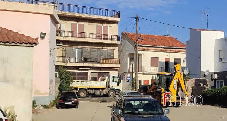 Μύρινα: Κλειστή η Καρατζά | Απομακρύνεται ετοιμόρροπο κτίριο (video)