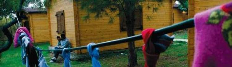 &Tau;&omicron; &laquo;&Chi;&omega;&rho;&iota;ό &tau;&omicron;&upsilon; Ό&lambda;&omicron;&iota; &Mu;&alpha;&zeta;ί&raquo; &sigma;&tau;&eta; &Mu;&upsilon;&tau;&iota;&lambda;ή&nu;&eta; | Έ&nu;&alpha; &sigma;&upsilon;&gamma;&kappa;&lambda;&omicron;&nu;&iota;&sigma;&tau;&iota;&kappa;ό &pi;&alpha;&rho;ά&delta;&epsilon;&iota;&gamma;&mu;&alpha; &alpha;&lambda;&lambda;&eta;&lambda;&epsilon;&gamma;&gamma;ύ&eta;&sigmaf;!