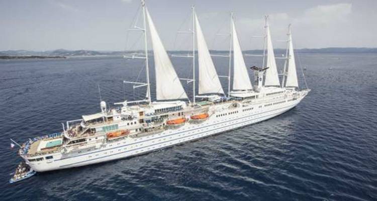 &Tau;&omicron; CLUB MED II &laquo;&pi;&iota;ά&nu;&epsilon;&iota;&raquo; &kappa;&alpha;&iota; &pi;ά&lambda;&iota; &Lambda;ή&mu;&nu;&omicron;