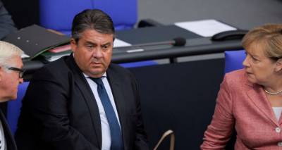 &Nu;έ&omicron; &epsilon;&pi;&epsilon;&iota;&sigma;ό&delta;&iota;&omicron; &sigma;&tau;&eta;&nu; &kappa;ό&nu;&tau;&rho;&alpha;: &Omicron; &Gamma;&kappa;ά&mu;&pi;&rho;&iota;&epsilon;&lambda; &kappa;&alpha;&tau;&eta;&gamma;&omicron;&rho;&epsilon;ί &tau;&eta; &Mu;έ&rho;&kappa;&epsilon;&lambda; &gamma;&iota;&alpha; &tau;&alpha; &epsilon;&pi;&epsilon;&iota;&sigma;ό&delta;&iota;&alpha; &sigma;&tau;&eta; G20