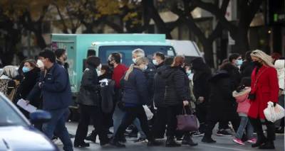 &Kappa;&omicron;&rho;&omega;&nu;&omicron;ϊό&sigmaf;: &Sigma;&tau;&omicron;&upsilon;&sigmaf; 115 &omicron;&iota; &nu;έ&omicron;&iota; &theta;ά&nu;&alpha;&tau;&omicron;&iota;, 17.960 &tau;&alpha; &kappa;&rho;&omicron;ύ&sigma;&mu;&alpha;&tau;&alpha;, 646 &delta;&iota;&alpha;&sigma;&omega;&lambda;&eta;&nu;&omega;&mu;έ&nu;&omicron;&iota;