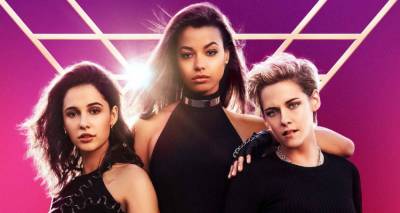 &laquo;&Omicron;&iota; ά&gamma;&gamma;&epsilon;&lambda;&omicron;&iota; &tau;&omicron;&upsilon; &Tau;&sigma;ά&rho;&lambda;&iota;&raquo; &alpha;&pi;ό &sigma;ή&mu;&epsilon;&rho;&alpha; &sigma;&tau;&eta; &mu;&epsilon;&gamma;ά&lambda;&eta; &omicron;&theta;ό&nu;&eta; &tau;&omicron;&upsilon; &laquo;&Mu;&alpha;&rho;&omicron;ύ&lambda;&alpha;&raquo; (video)