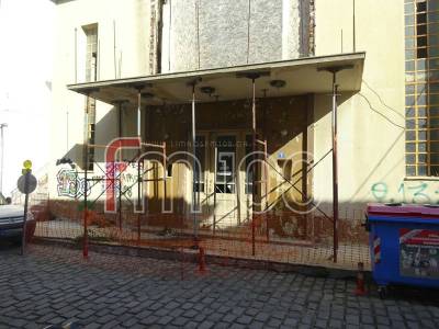 &Xi;&epsilon;&kappa;ί&nu;&eta;&sigma;&alpha;&nu; &omicron;&iota; &epsilon;&rho;&gamma;&alpha;&sigma;ί&epsilon;&sigmaf; &alpha;&nu;ά&pi;&lambda;&alpha;&sigma;&eta;&sigmaf; &sigma;&tau;&omicron; &Gamma;&alpha;&rho;&omicron;&phi;&alpha;&lambda;&lambda;ί&delta;&epsilon;&iota;&omicron; &kappa;&tau;ή&rho;&iota;&omicron; (photos)