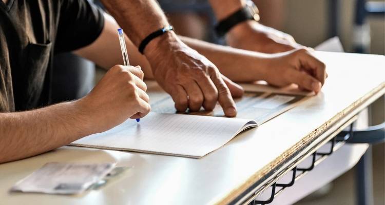 &Pi;&alpha;&nu;&epsilon;&lambda;&lambda;&alpha;&delta;&iota;&kappa;έ&sigmaf; 2025: &Phi;&iota;&nu;ά&lambda;&epsilon; &gamma;&iota;&alpha; &tau;&omicron;&upsilon;&sigmaf; &upsilon;&pi;&omicron;&psi;&eta;&phi;ί&omicron;&upsilon;&sigmaf; &tau;&omega;&nu; &Gamma;&Epsilon;&Lambda; &mu;&epsilon; &tau;&alpha; &mu;&alpha;&theta;ή&mu;&alpha;&tau;&alpha; &Pi;&rho;&omicron;&sigma;&alpha;&nu;&alpha;&tau;&omicron;&lambda;&iota;&sigma;&mu;&omicron;ύ