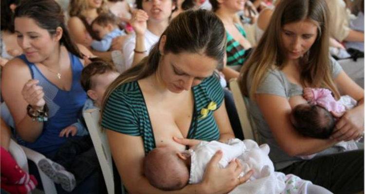 Ο θηλασμός μπορεί να σώσει 800.000 ζωές παιδιών ετησίως στον κόσμο, σύμφωνα με έρευνα