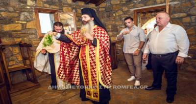 &Theta;&upsilon;&rho;&alpha;&nu;&omicron;ί&xi;&iota;&alpha; &Iota;.&Nu;. &Alpha;&gamma;ί&omicron;&upsilon; &Pi;&alpha;&nu;&tau;&epsilon;&lambda;&epsilon;ή&mu;&omicron;&nu;&omicron;&sigmaf; &sigma;&tau;&eta; &Lambda;ή&mu;&nu;&omicron; (photos)