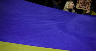 &Pi;ό&lambda;&epsilon;&mu;&omicron;&sigmaf; &sigma;&tau;&eta;&nu; &Omicron;&upsilon;&kappa;&rho;&alpha;&nu;ί&alpha;: &Omicron;&iota; &pi;&omicron;&lambda;ί&tau;&epsilon;&sigmaf; &tau;&eta;&sigmaf; &Delta;ύ&sigma;&eta;&sigmaf; &delta;&epsilon;&nu; &theta;έ&lambda;&omicron;&upsilon;&nu; &upsilon;&pi;&omicron;&chi;&omega;&rho;ή&sigma;&epsilon;&iota;&sigmaf; &pi;&rho;&omicron;&sigmaf; &tau;&eta; &Rho;&omega;&sigma;ί&alpha; &ndash; &Epsilon;&xi;&alpha;&iota;&rho;έ&sigma;&epsilon;&iota;&sigmaf; &eta; &Epsilon;&lambda;&lambda;ά&delta;&alpha; &kappa;&alpha;&iota; &eta; &Omicron;&upsilon;&gamma;&gamma;&alpha;&rho;ί&alpha;