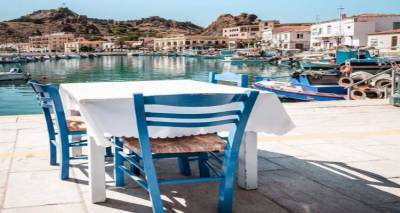 6 &lambda;ό&gamma;&omicron;&iota; &gamma;&iota;&alpha; &nu;&alpha; &tau;&alpha;&xi;&iota;&delta;έ&psi;&epsilon;&iota;&sigmaf; &alpha;&upsilon;&tau;ό &tau;&omicron; &kappa;&alpha;&lambda;&omicron;&kappa;&alpha;ί&rho;&iota; &sigma;&tau;&omicron; &nu;&eta;&sigma;ί &tau;&omicron;&upsilon; &Eta;&phi;&alpha;ί&sigma;&tau;&omicron;&upsilon;, &tau;&eta; &Lambda;ή&mu;&nu;&omicron;