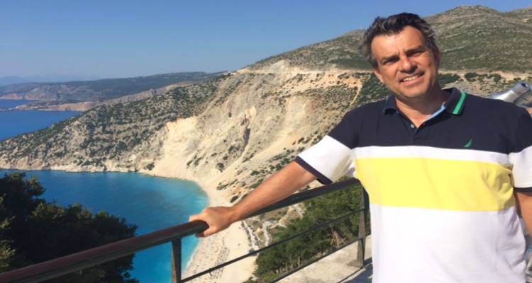 Η ευχή να είναι καλοτάξιδο ένα νέο ξεχωριστό βιβλίο για τον τουρισμό μας!
