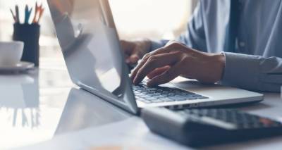 &Lambda;&alpha;&beta;&rho;ά&kappa;&iota;&alpha; &xi;&epsilon;&tau;&rho;ύ&pi;&omega;&sigma;&alpha;&nu; &omicron;&iota; &Rho;ά&mu;&pi;&omicron; &tau;&eta;&sigmaf; &Alpha;&Alpha;&Delta;&Epsilon;: 147 &epsilon;&pi;&iota;&chi;&epsilon;&iota;&rho;ή&sigma;&epsilon;&iota;&sigmaf; &sigma;&epsilon; &kappa;&upsilon;&kappa;&lambda;ώ&mu;&alpha;&tau;&alpha; &epsilon;&iota;&kappa;&omicron;&nu;&iota;&kappa;ώ&nu; &sigma;&upsilon;&nu;&alpha;&lambda;&lambda;&alpha;&gamma;ώ&nu; 718 &epsilon;&kappa;&alpha;&tau;. &epsilon;&upsilon;&rho;ώ