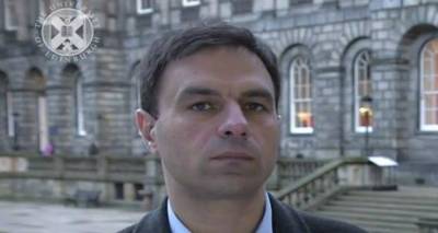 Γιατί μένουμε σπίτι: Ο Δρ Χ. Λεωνιδόπουλος εξηγεί τι σημαίνει εκθετική αύξηση κρουσμάτων του κορωνοϊού (audio)