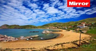 Mirror: &Alpha;&nu;&alpha;&kappa;&alpha;&lambda;ύ&psi;&tau;&epsilon; &tau;&omicron; &pi;&alpha;&rho;&theta;έ&nu;&omicron; &nu;&eta;&sigma;ί &tau;&eta;&sigmaf; &Lambda;ή&mu;&nu;&omicron;&upsilon;