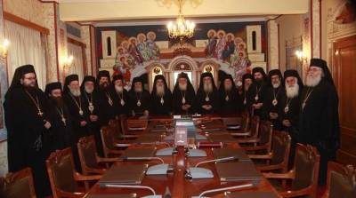 &Iota;&epsilon;&rho;ά &Sigma;ύ&nu;&omicron;&delta;&omicron;&sigmaf;: &laquo;&Epsilon;&kappa;&tau;ό&sigmaf; &epsilon;&kappa;&kappa;&lambda;&eta;&sigma;ί&alpha;&sigmaf; ό&sigma;&omicron;&iota; &epsilon;&pi;&iota;&lambda;έ&gamma;&omicron;&upsilon;&nu; &tau;&eta;&nu; &alpha;&pi;&omicron;&tau;έ&phi;&rho;&omega;&sigma;&eta;&raquo;