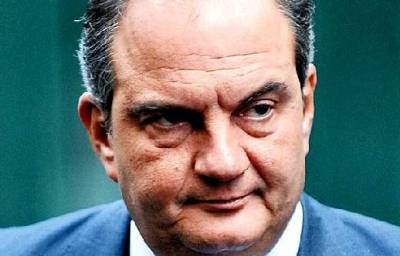 &Chi;. &Alpha;&lambda;&mu;&omicron;ύ&nu;&iota;&alpha;: &Tau;&omicron; &pi;&rho;ό&beta;&lambda;&eta;&mu;&alpha; &tau;&eta;&sigmaf; &Epsilon;&lambda;&lambda;ά&delta;&alpha;&sigmaf; &delta;&epsilon;&nu; ή&tau;&alpha;&nu; &tau;&alpha; &psi;&epsilon;ύ&tau;&iota;&kappa;&alpha; &sigma;&tau;&omicron;&iota;&chi;&epsilon;ί&alpha; &alpha;&lambda;&lambda;ά &omicron; &Kappa;ώ&sigma;&tau;&alpha;&sigmaf; &Kappa;&alpha;&rho;&alpha;&mu;&alpha;&nu;&lambda;ή&sigmaf;